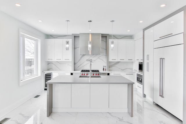 white modern marble kitchen worktop